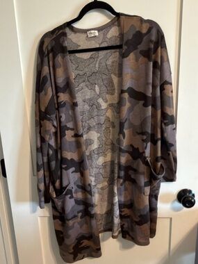 Lightweight Camo Open-Front Kimono Cardigan - Gray/Brown